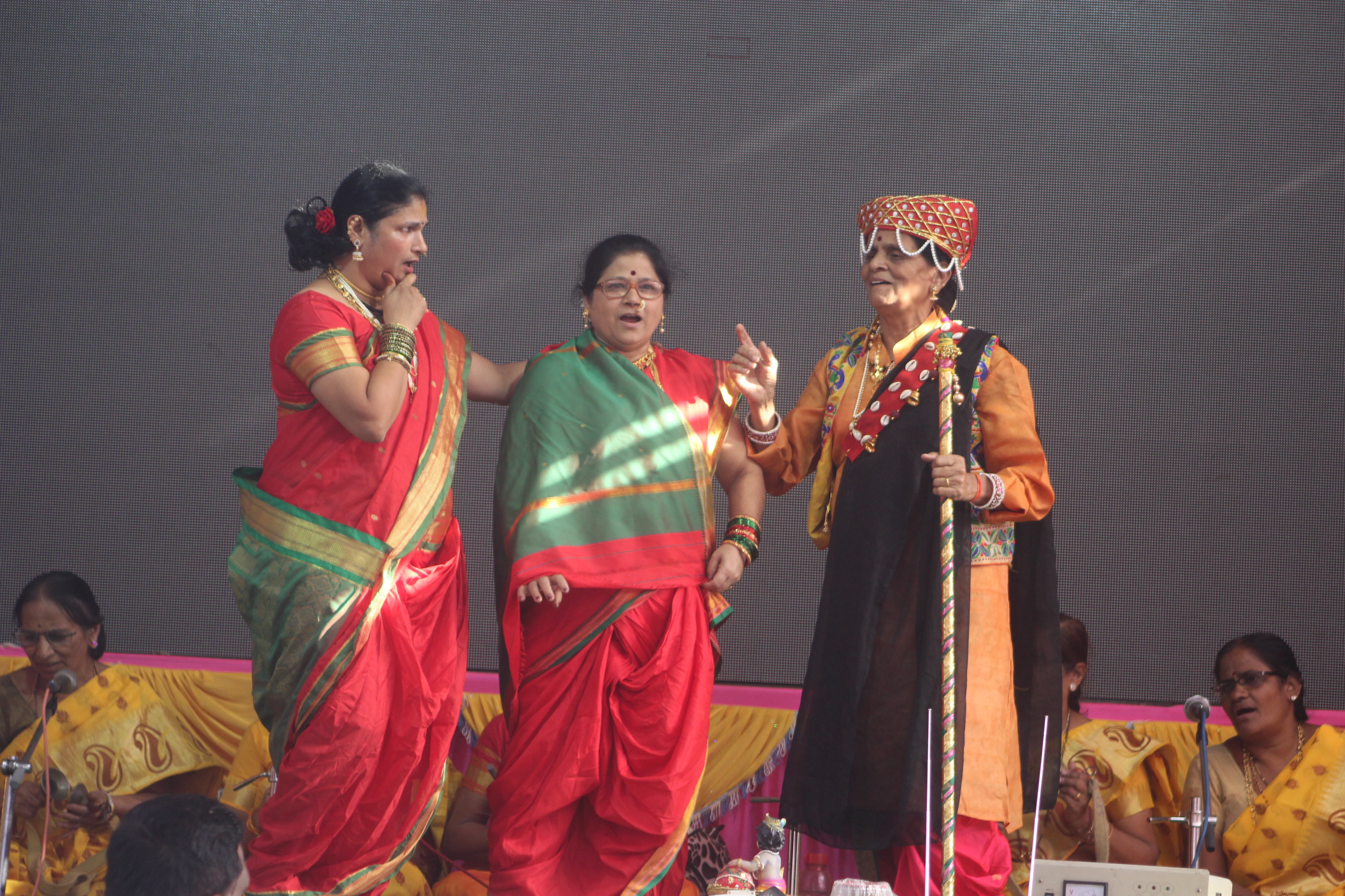 नवरात्र उत्सव सोहळा